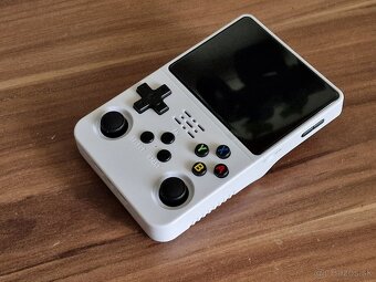 Retro herná konzola R36s - 4