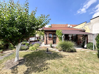 Ponúkame Vám na predaj moderne zrekonštruovaný poschodový ro - 4