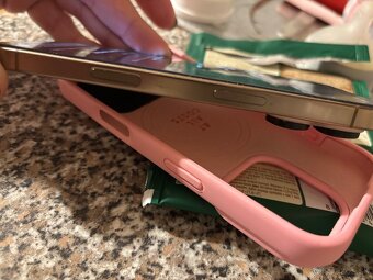 Iphone 16 pro pustny titán - 4