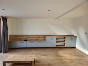 3-IZBOVÝ BYT na prenájom 160m² - 4