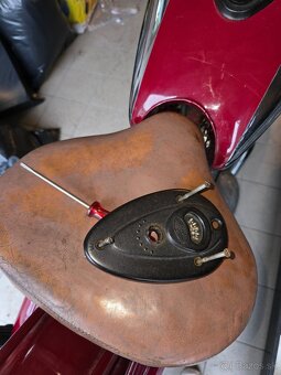 Jawa Perak 250 - 4