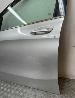 Mercedes B klassa W246 2011- ľavé predné dvere - 4
