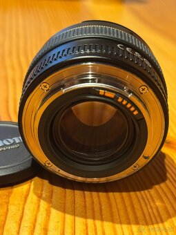 Canon EF 50mm f/1.4 USM - 4