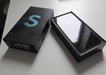 Samsung S22 - 4
