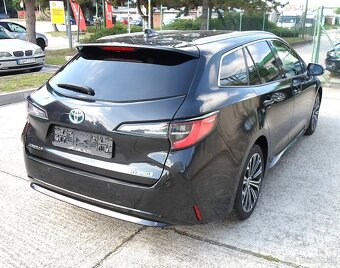 Toyota Corolla Combi TS 1.8 Hybrid e-CVT 72kW kamera,navi,LE - 4