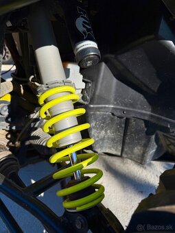 Polaris RZR 4x4 - 4
