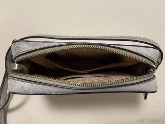 Crossbody kabelka GUESS - 4