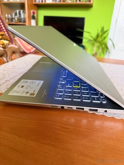 Predám Asus VivoBook K513E s i3-11gen/12GB/512GB/W11 - 4