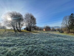 Predám prekrásny stavebný pozemok - 4