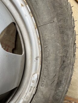 zimne pneu 235/55/R17 a disky - 4