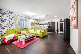 Na predaj 3 generačný RD Most pri Bratislave časť Studené - 4