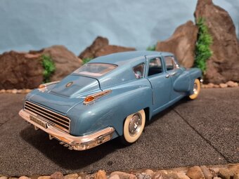 Prodám model 1:18 Tucker Torpedo 1948 - 4
