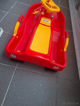 Boby s volantom do snehu - 4