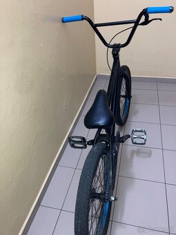 BMX-Stolen Heist - 4