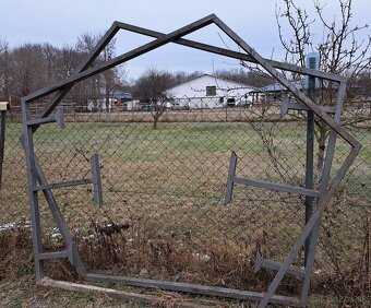 Predám kvalitný kovový altánok - 4