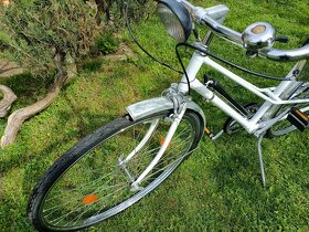 Predám dámsky retro bicykel (ženská podoba Favoritu) - 4