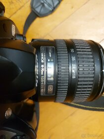 Digitálna zrkadlovka Nikon D70 s objektívom - 4
