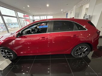 KIA Ceed 1,5 T-GDi 7DCT GOLD Gold+ MY25 - 4