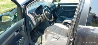 Predám Volkswagen Touran 1,4 125kw - 4