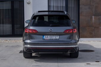 Volkswagen Touareg 3.0 V6 TDI ELEGANCE / VZDUCH / 4x4/ZÁRUKA - 4