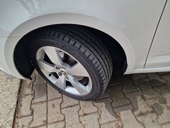 Škoda Octavia Combi III 2.0 TDi DSG7 150k Ambition (diesel) - 4