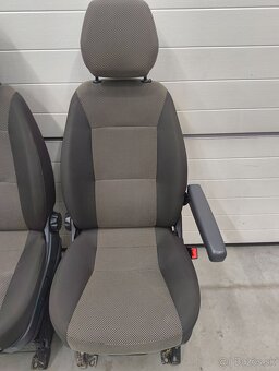 Predám čisto nové sedačky na Fiat Ducato - 4
