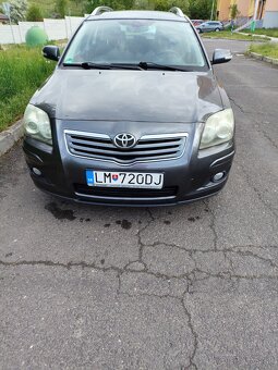 Toyota Avensis 2,0 diesel - 4