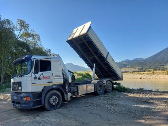 Autodoprava s hydraulickou rukou a vyklápač - 4