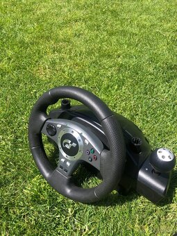 Logitech driving force GT - 4