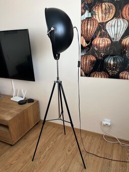 Stylova dizajnova stojaca lampa cierno zlata - 4
