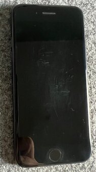 Predám iPhone SE 2020 – 64 GB, čierny - 4