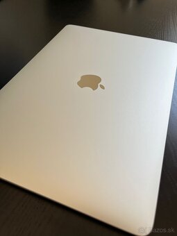 MacBook Air 13" Apple M1 8C CPU 7C GPU 16GB 256GB - 4