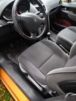 Predám Peugeot 207 5P benzín 1,4 65kw - 4