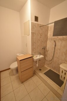 Malacky:Ponúkame priestranný 1 izb.byt Štúrova ul. - 4