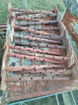 Nastaviteľné nohy na lesenie - 4