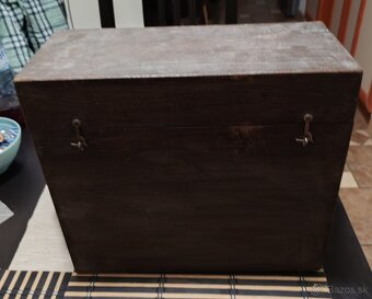 Krásny starožitný telefón TESLA  - 4