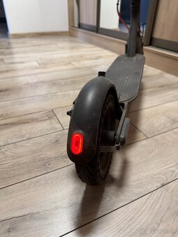 Xiaomi Mi Electric Scooter Pro - 4
