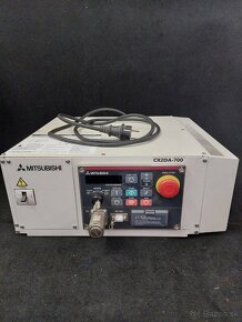 Sleva Prumyslový robot - MITSUBISHI ELECTRIC - 6osý - 4