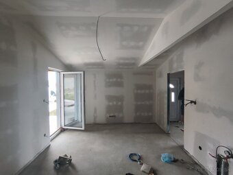 Novostavba - dvojizbový byt (Nitrianske Hrnčiarovce) - 4