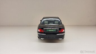1:18 JAGUAR X-TYPE - 4