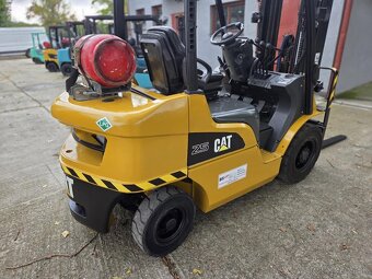 Vysokozdvižný vozík CATERPILLAR GP25N LPG - 4