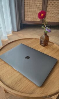 MacBook Pro 16” i7 / 16GB / 500GB SSD – výborný stav - 4