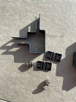 Úchytky plotovych dielcov/zváranych panelov - 4