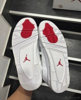 Nike Air Jordan 4 Metallic Red - 4