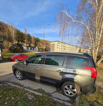 Peugeot 5008 - 4