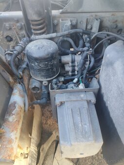 DAF LF 45 250 náhradné diely v celku - 4