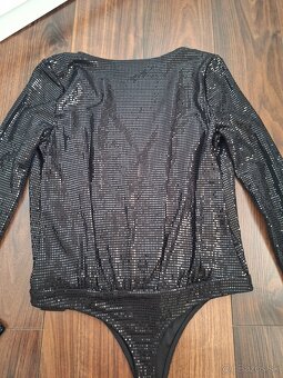 GUESS flitrované body vel.S - 4