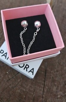 Pandora. - 4