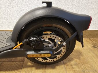 Kolobežka Ninebot kickscooter F30e - 4
