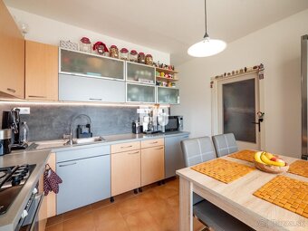 Príjemný 4 izbový byt s balkónom - Klokočina - 4